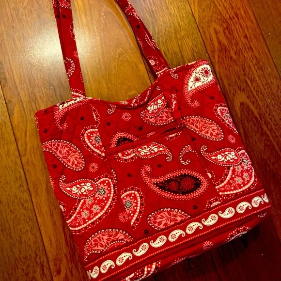 Vera Bradley retired pattern handbag Mesa Red